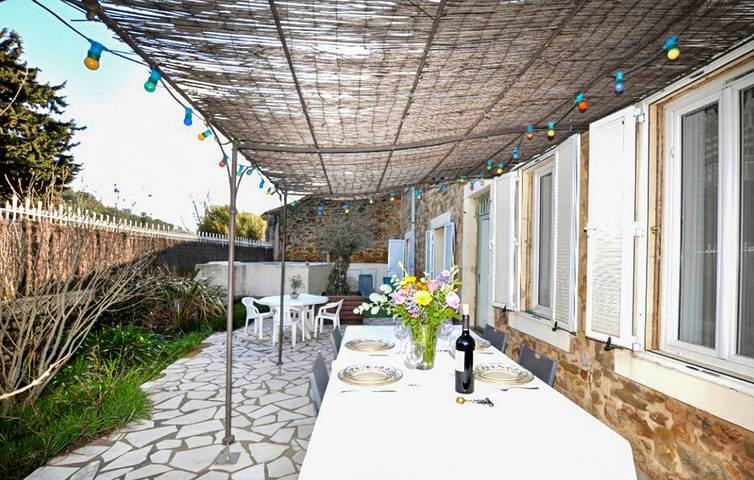 Location de vacances pour 12 personnes, avec piscine et terrasse, animaux acceptés à Saint-André-de-Roquelongue - 2