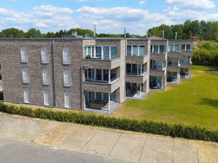 Ferienwohnung für 4 Personen, mit Balkon und Whirlpool sowie Terrasse und Sauna in Region Oder - Spree - 2