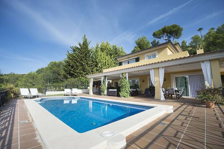 Ferienhaus für 10 Personen, mit Balkon und Garten