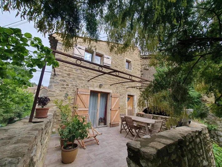 Ferienhaus für 8 Personen, mit Garten und Pool sowie Ausblick - 1