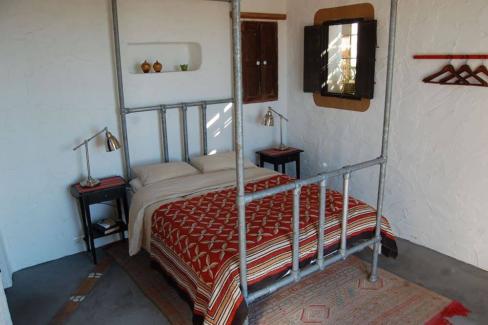 Beautiful rural villa with charm, character, incredible views and stunning pool in Alcaucín, Málaga Province