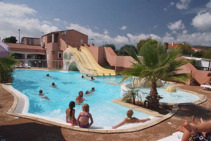 Camping pour 4 personnes, avec sauna ainsi que terrasse et piscine à Bormes-les-Mimosas - 2