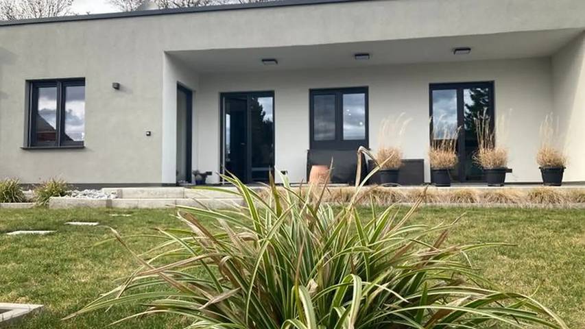 Ferienhaus für 5 Personen, mit Whirlpool und Terrasse sowie Garten - 1