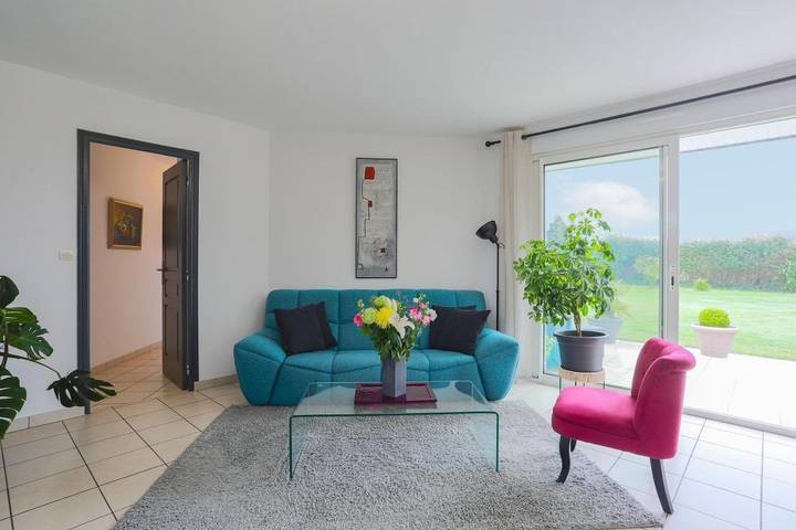 Location de vacances pour 7 personnes, avec terrasse et jardin à Langoat - 3