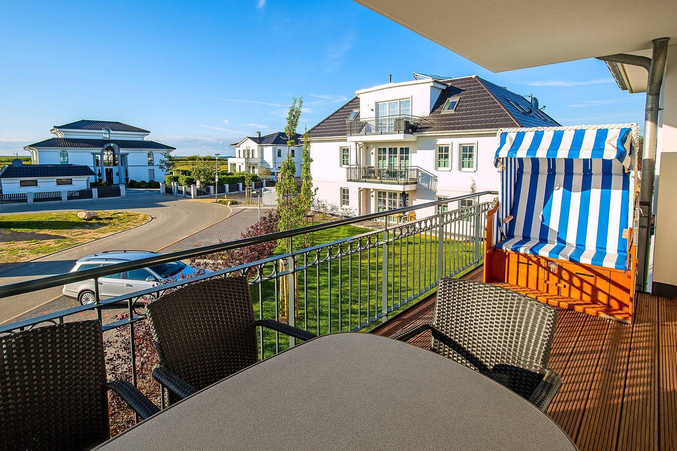 Ganze Wohnung, Ferienwohnung 'Dünenrose 04 Wolkenlos' mit Meerblick, Balkon und Wlan in Börgerende, Börgerende-Rethwisch