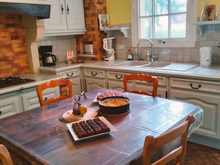 Location de vacances pour 14 personnes, avec jardin et terrasse à Parigné-l'Évêque - 4