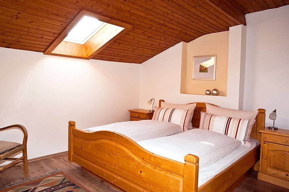 Ganze Wohnung, Ferienwohnung für 4 Personen mit Balkon, 2 Schlafzimmer, 70 m² in Inzell, Bayerische Alpen
