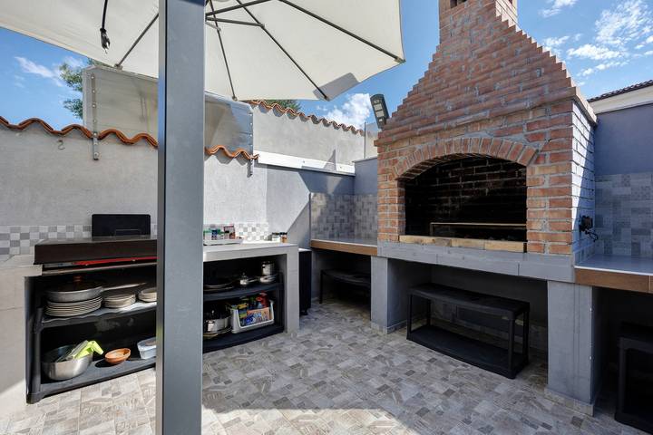 Villa „Kuća Za Odmor Marinella“ mit Meerblick, WLAN und Klimaanlage in Medulin Stadt, Medulin