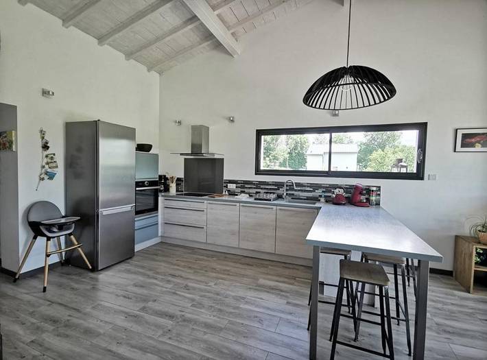 Gîte pour 4 personnes, avec jardin, animaux acceptés à Doucier - 2