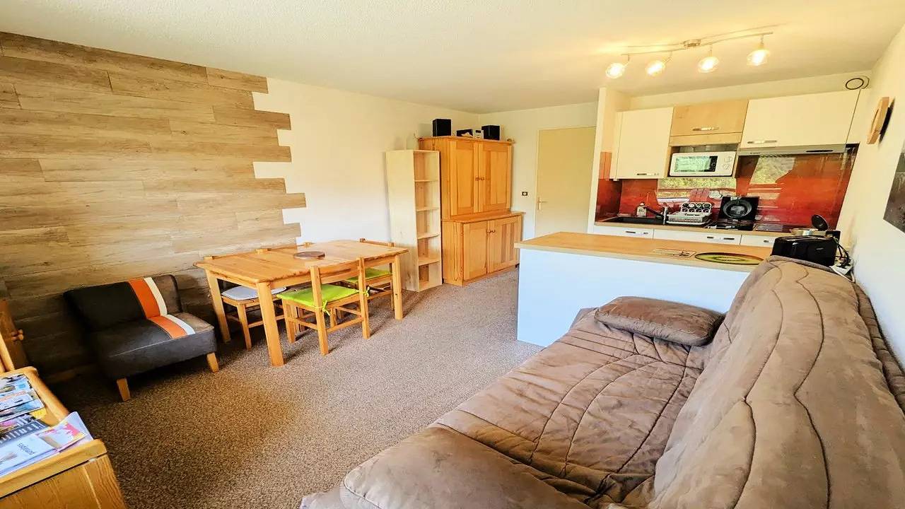 Apartamento entero, Vista de montaña T2 agradable 4/6 personas in Vallouise, Parque Nacional de los Ecrins