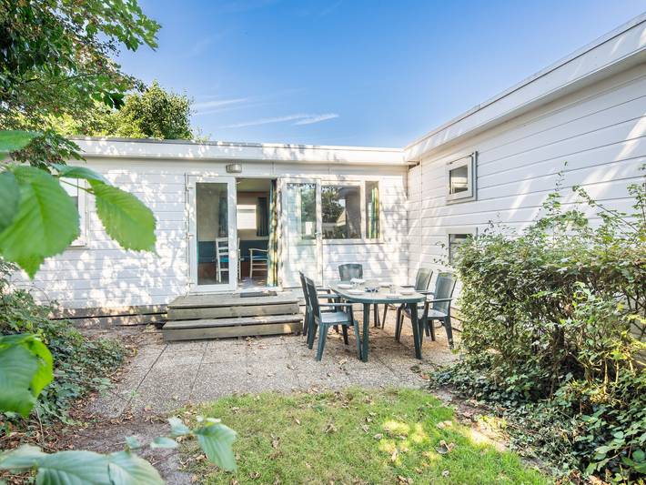 Ferienhaus für 6 Personen, mit Terrasse und Garten sowie Pool