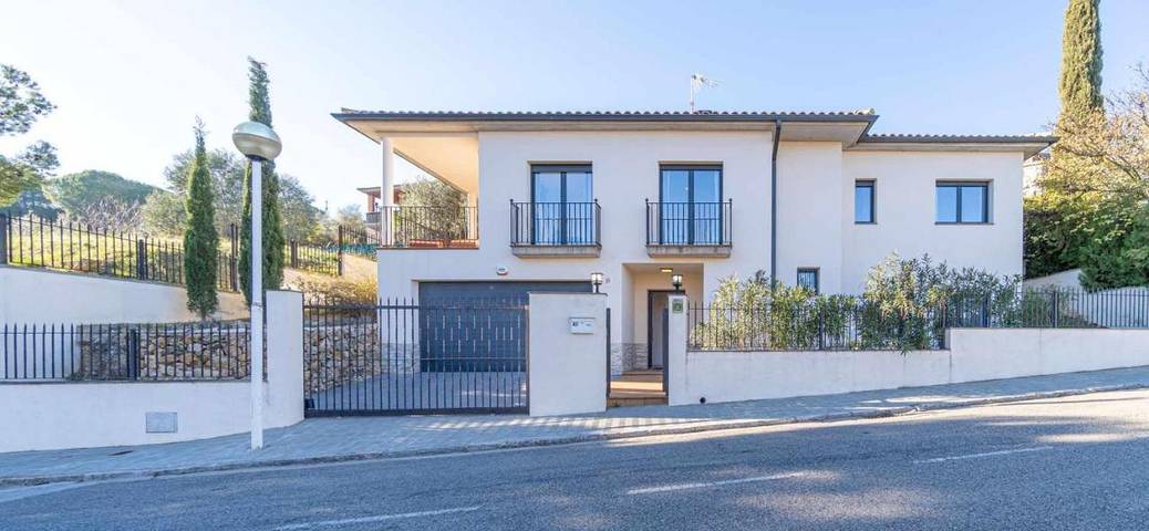 Casa rural para 10 personas, con Balcón y Terraza además de Jardín y Piscina en Ordis - 2