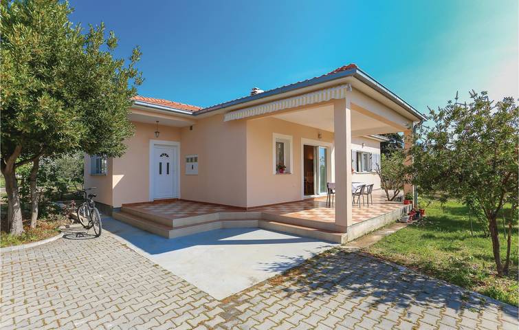 Ferienhaus für 8 Personen, mit Terrasse