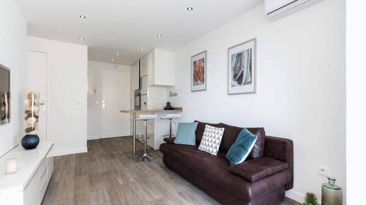 Appartement De Vacances pour 5 Personnes dans Cannes La Bocca, Cannes