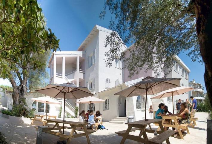 Gîte pour 2 personnes, avec terrasse et jardin dans Cap d’Antibes - 2