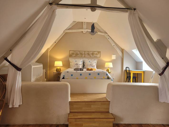 Hus för 4 Personer, med trädgård i Normandie