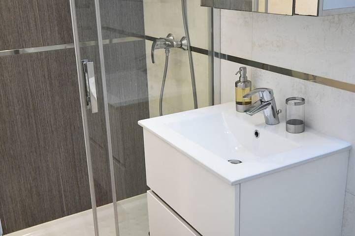 Apartamento entero, Studio Confort Sérénité La Halte du Pèlerin in Bures-sur-Yvette, Essonne