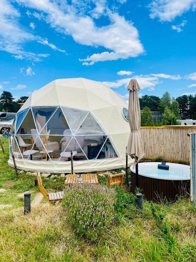 Glamping Hohe Wand - Kuppelzelt "Bergblick" mit Sternenfenster in Wiener Alpen in Niederösterreich