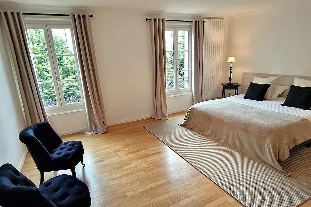 Entire apartment, Duplex du Coderc (6 pers) in Périgueux, Périgord Blanc