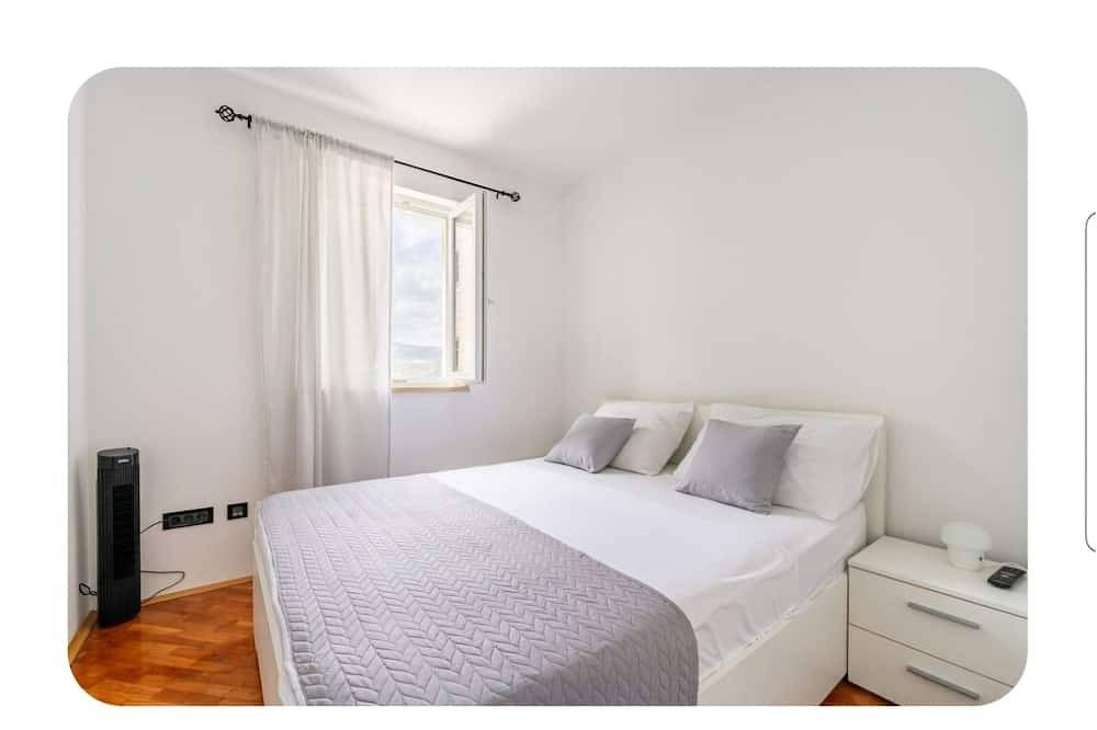 Entire apartment, Dubrovnik, large apartment, 3 rooms, 6 guests in Dubrovnik, Grad Dubrovnik