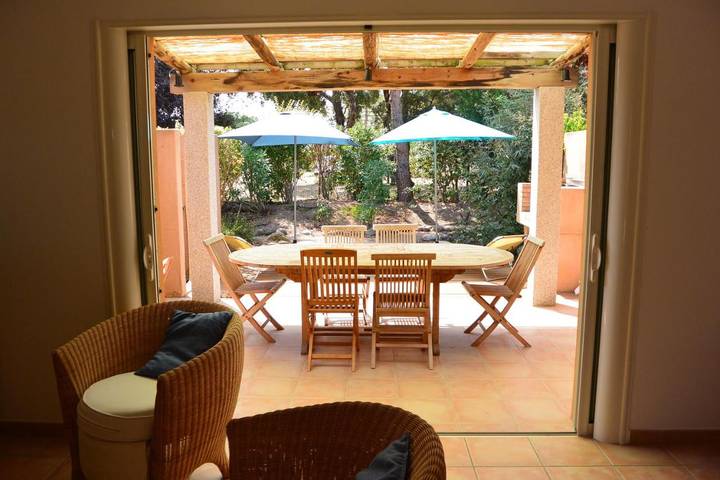 Location de vacances pour 6 personnes, avec jardin et piscine dans Plage de Saint Cyprien (Lecci) - 3