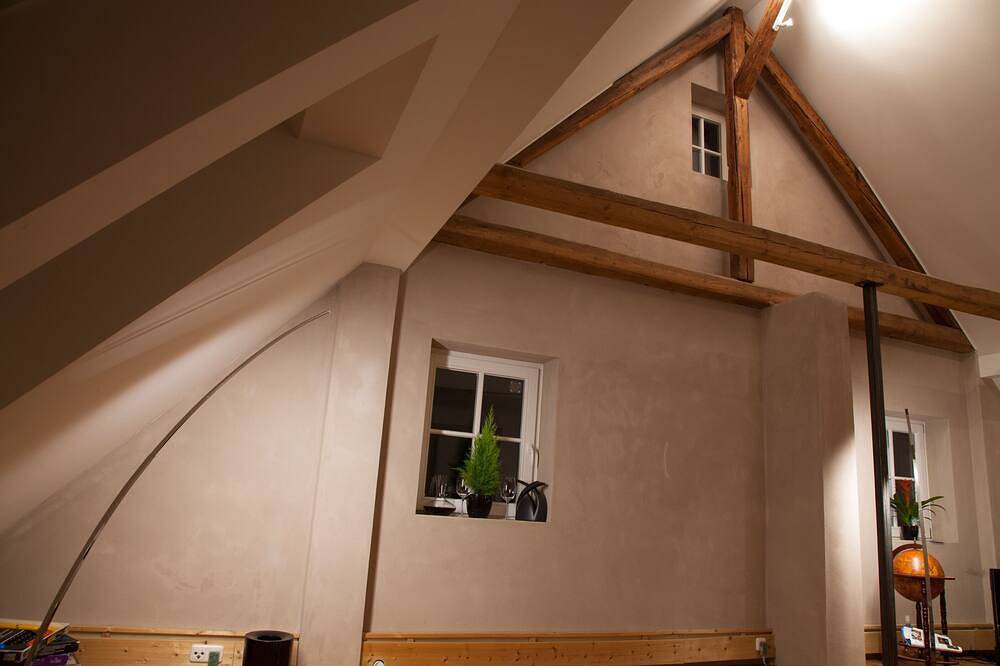 Ganze Wohnung, Stilvoll gemütliche Giebelsuite im ehemaligen Bäckerhaus in Fulda in Fulda, Rhön-Hessen