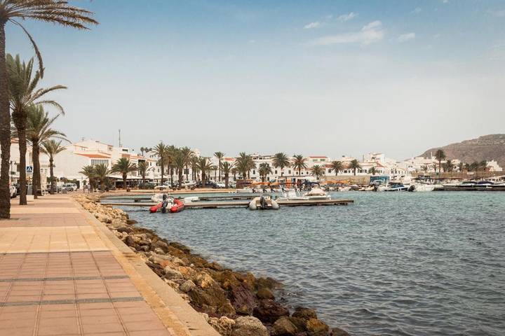Gîte pour 4 personnes, avec vue et terrasse à Fornells - 2