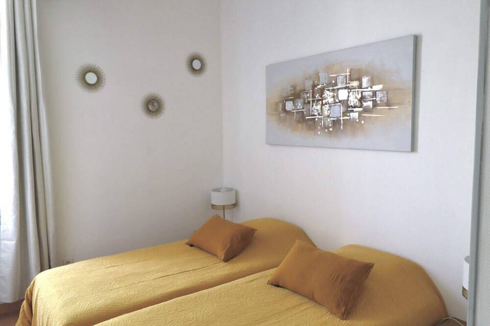 Gîte 4/5 Personnes Dans un Mas Languedocien Avec Piscine et Jacuzzi in Saint-Just, Côte d'Améthyste