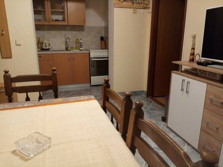 Gîte pour 6 personnes, avec jardin à Biograd na Moru - 3