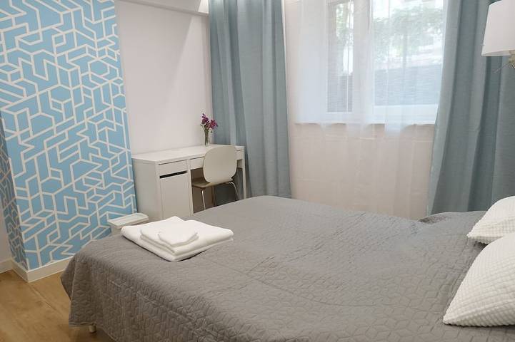 Appartement entier, Nouvel appartement avec trois chambres et parking proche du centre ville in Cracovie, Petite-Pologne