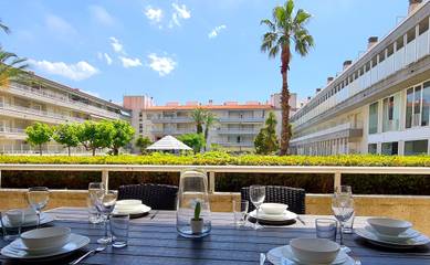 Apartment for 5 People in l'Estartit, Torroella de Montgrí, Photo 2