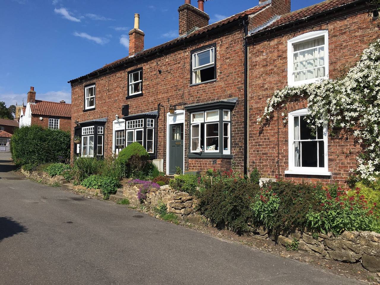 Cosy Lincs Wolds cottage in picturesque Tealby in Tealby, Lincolnshire