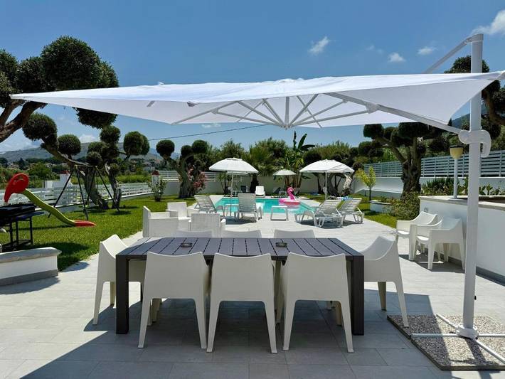 Villa pour 8 personnes, avec vue ainsi que jardin et piscine, adapté aux familles à Trabia - 2