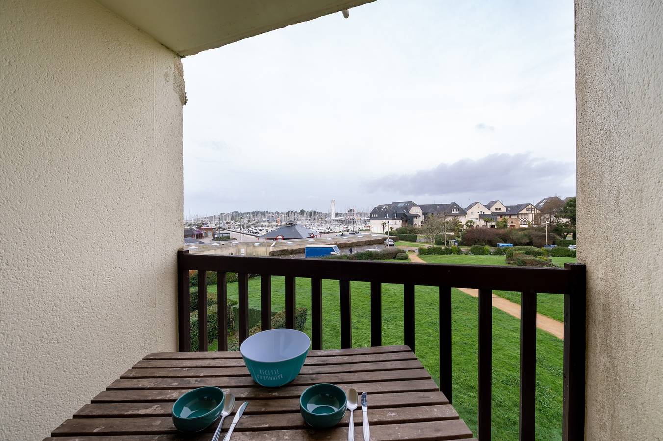 Apartamento entero, Apartamento Le Sailing: puerto, cerca de la playa y Thalasso, aparcamiento in Kerjouanno, Arzon