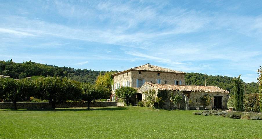 Gîte pour 4 personnes, avec jardin ainsi que terrasse et piscine, animaux acceptés dans Dentelles de Montmirail - 3