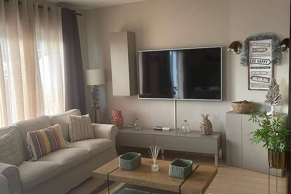 Apartamento entero, Ático Dúplex Baladrar Gran Terraza 8Km Playa Dénia-Oliva Nova Golf Ideal Grupos in Pego, Costa Blanca