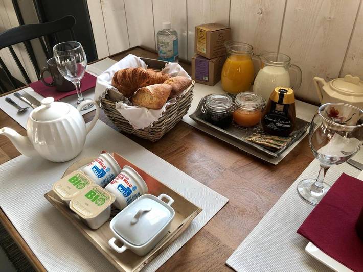 Double Room with Private Bathroom in Pontorson, Région d'Avranches