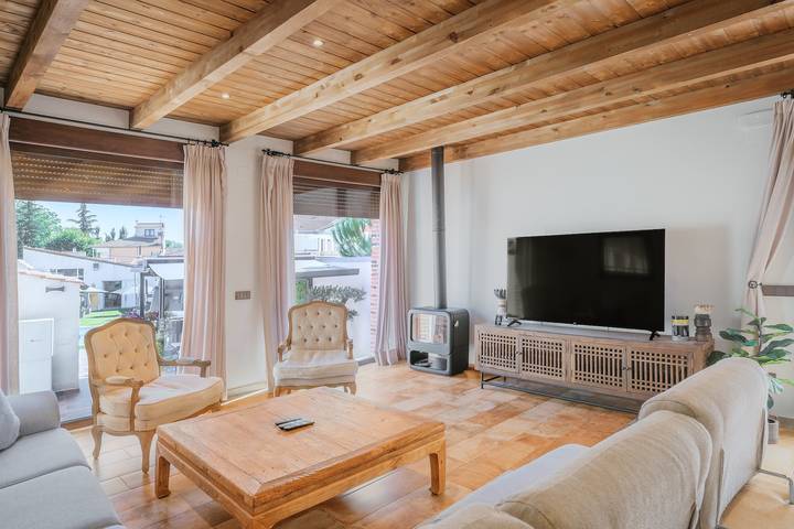Casa rural con piscina para 15 personas, con jardín en Provincia de Segovia - 2