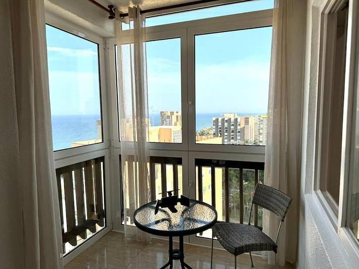 Appartamento per 2 persone, con panorama e giardino in Costa Orihuela