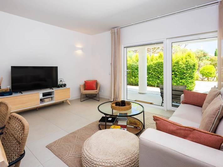 Ganze Ferienwohnung, Ferienwohnung für 4 Personen mit Balkon/Terrasse in Vale do Lobo, Almancil