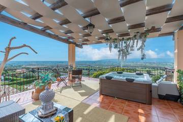 Ferienwohnung für 6 Personen, mit Whirlpool und Garten in Syrakus