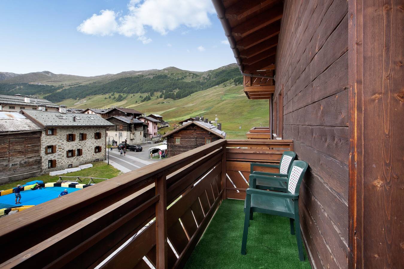 Ganze Wohnung, Casa La Sorgente - Ferienwohnung Domenico: Moderne Eleganz mit Bergblick in Livigno (Stadt), Livigno