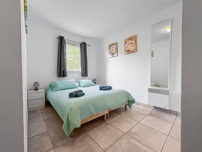 Location de vacances pour 8 personnes, avec vue ainsi que jardin et piscine dans Golf de Saint-Thomas - 3