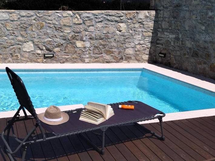 Location de vacances pour 5 personnes, avec vue ainsi que piscine et jardin dans Ourém - 3
