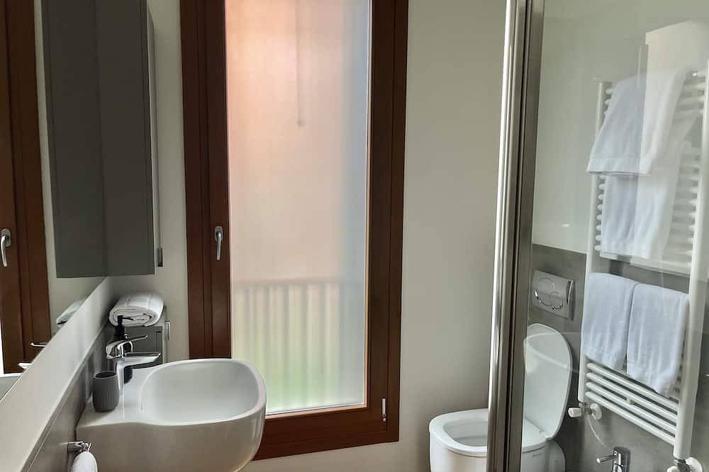 Entire apartment, San Francesco Charming Apartment in Treviso, Treviso Province