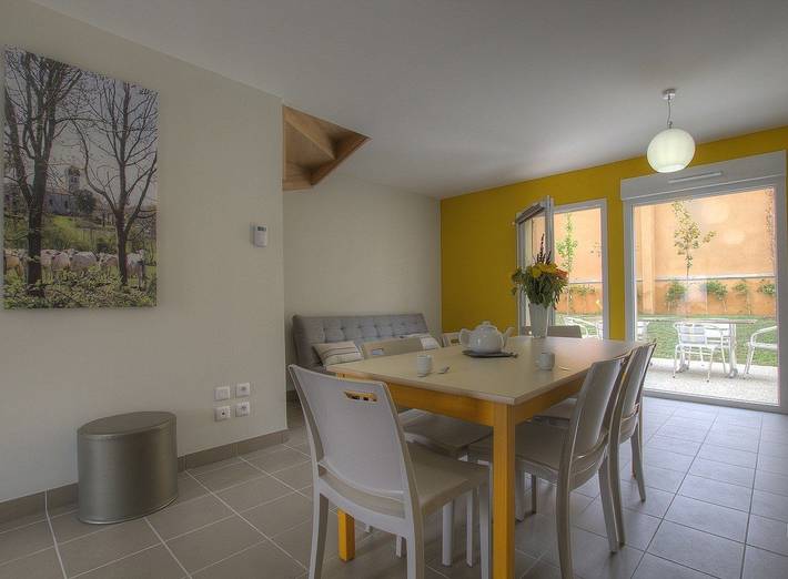 Gîte pour 6 personnes, avec terrasse et jardin à Guéreins - 2
