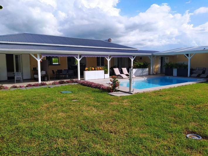 Alojamiento y desayuno para 2 personas, con piscina y jardín en Guadalupe