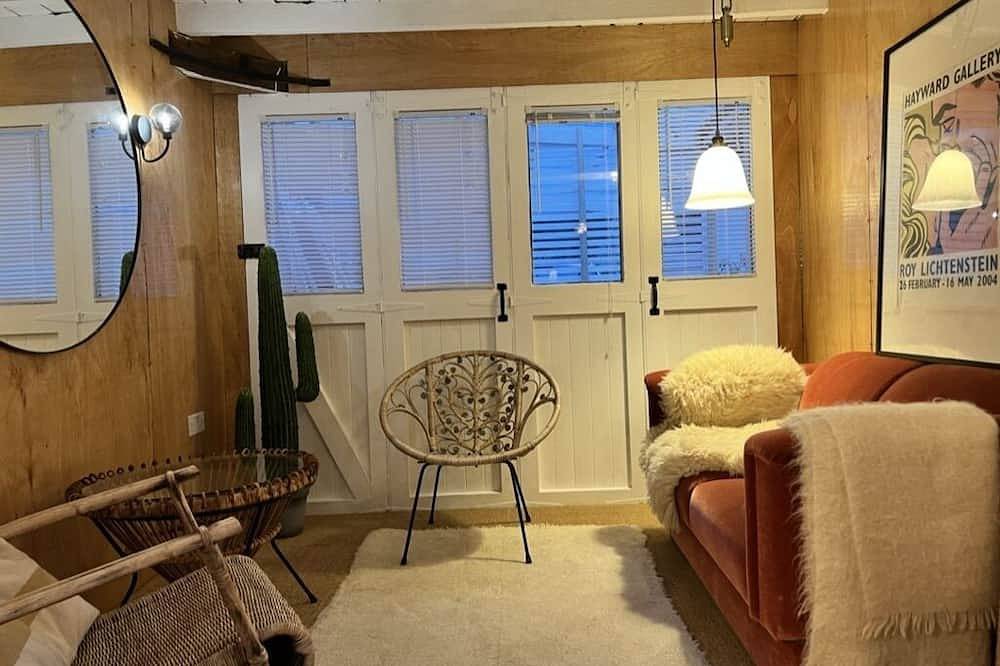 Entire apartment, Adorable 1 bed guest studio in Bury St Edmunds. in Bury St Edmunds, Suffolk