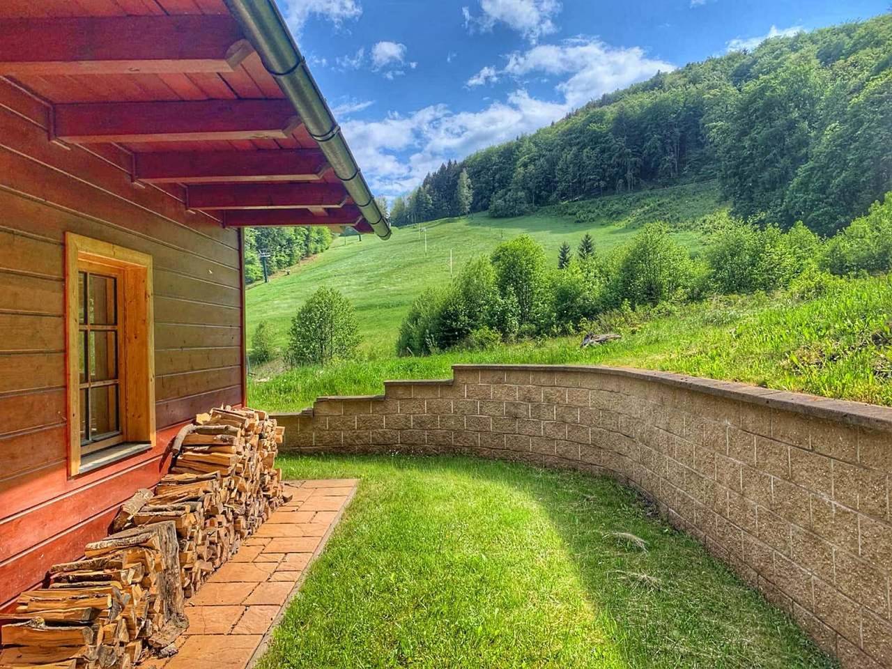 Chalet nahe Ski Bret mit Sauna in Schatzlar, Region Trautenau