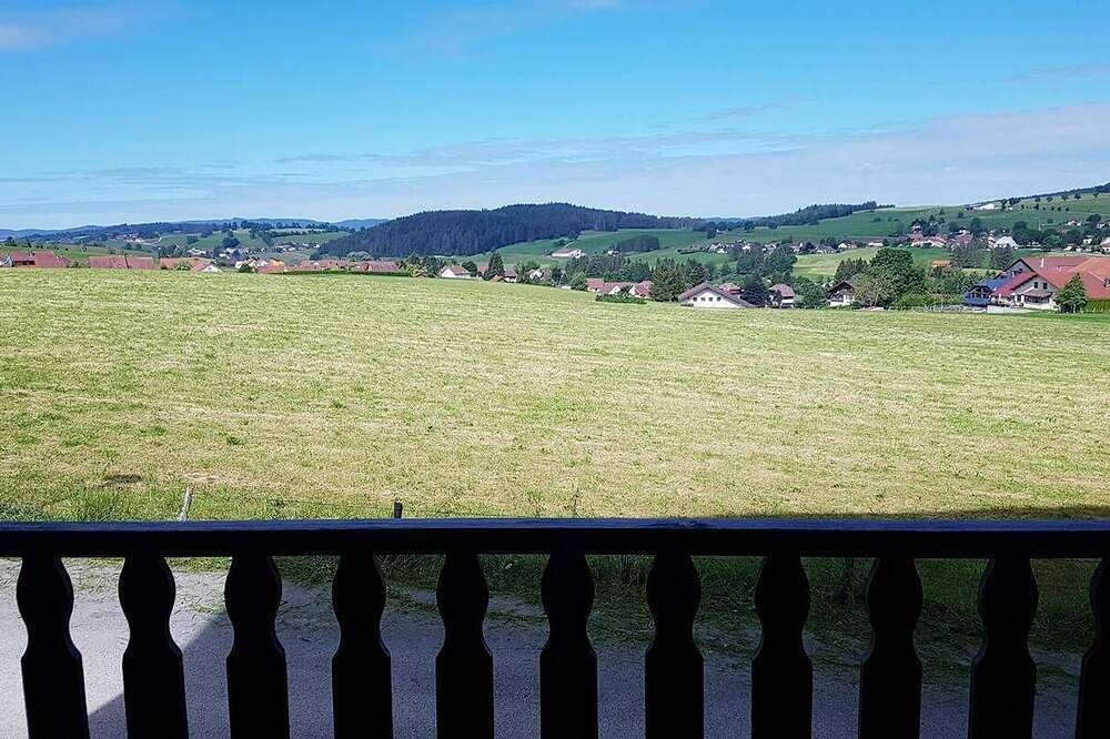 Apartamento entero, Metabief - Genevriers - Les Airelles Apartment 6 Pers in Mouthe-Lac et Mont d’Or, Doubs (desambiguación)